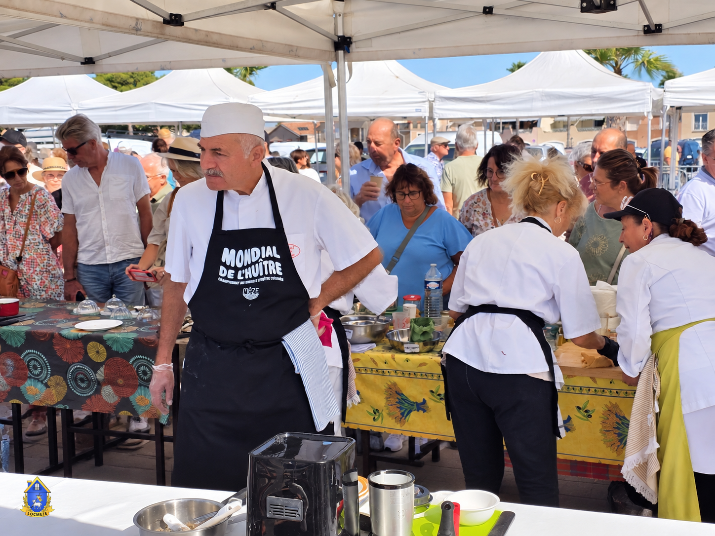 Cuisinier participant au Mondial de l’Huître à Mèze
