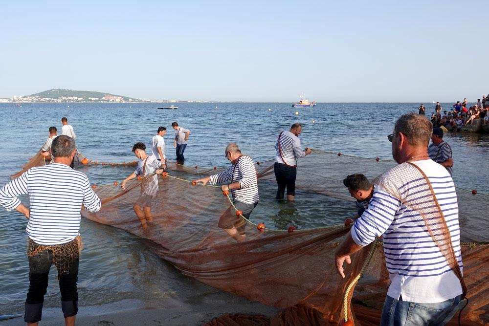 Reconstitution de la pêche au Bouletchou à Mèze dans l’étang de Thau