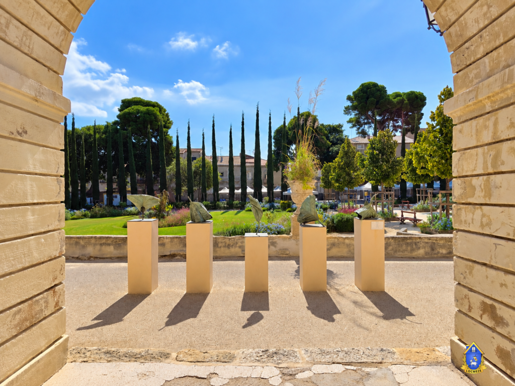 Sculptures Similitudes de Bob Verschueren dans les jardins du Château de Girard à Mèze