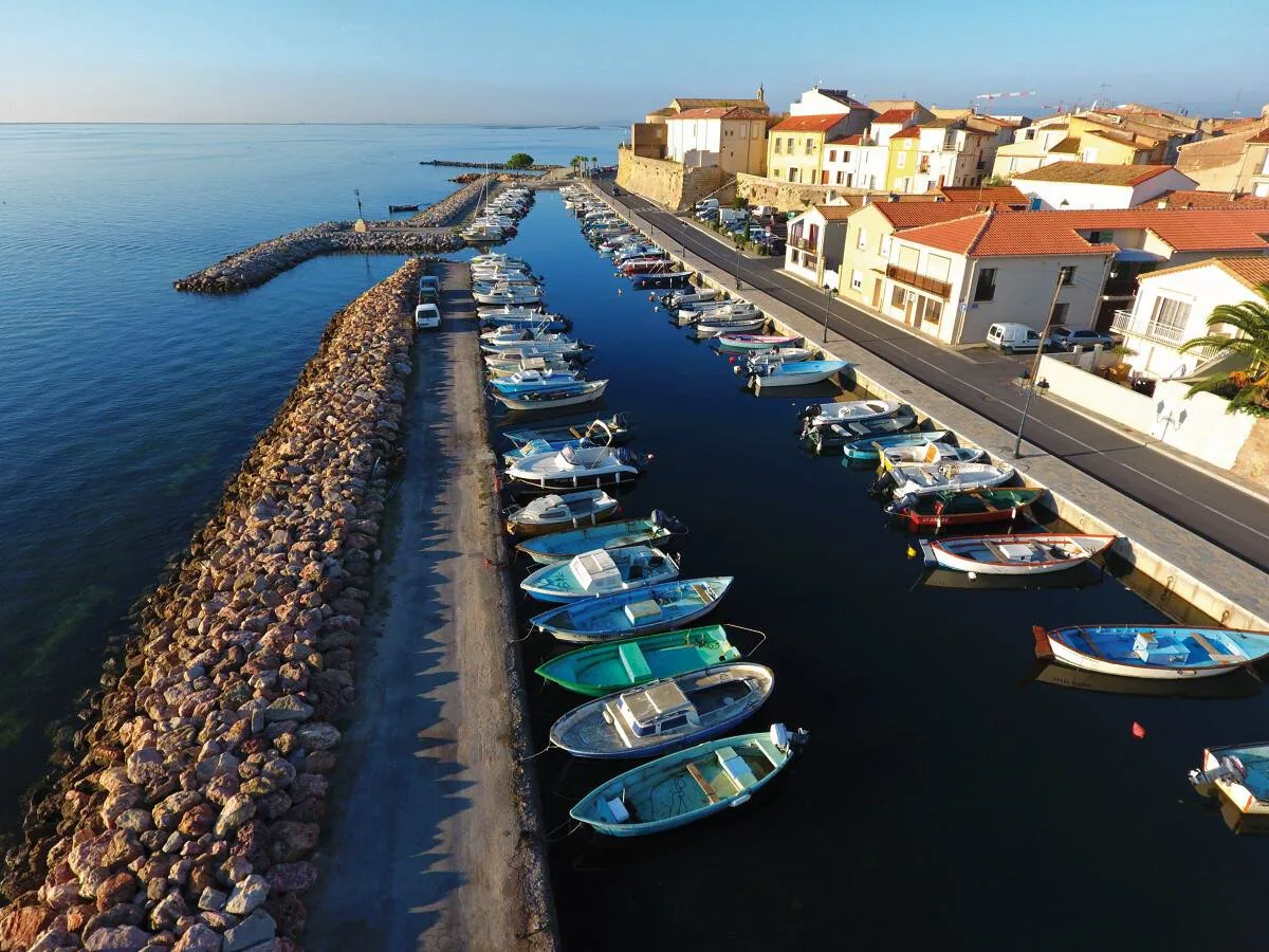 Port des Nacelles à Mèze au bord de l’étang de Thau
