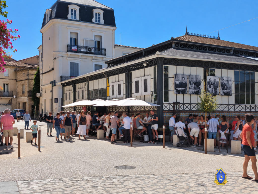 Terrasse de Chez Mitron devant les Halles de Mèze